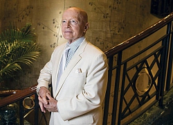 "Ông vua của thị trường mới nổi" Mark Mobius vẫn sáng suốt ở độ tuổi 80 nhờ luôn đặt ra 2 câu hỏi cấp thiết trước khi đầu tư