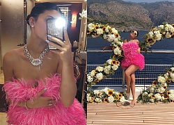 Sinh nhật kiểu tỷ phú Kylie Jenner: Du thuyền 6000 tỷ, vòng kim cương siêu to khổng lồ, váy áo gần 1 tỷ và hơn thế nữa