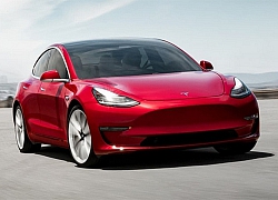 Tesla bị yêu cầu không thổi phồng độ an toàn của Model 3