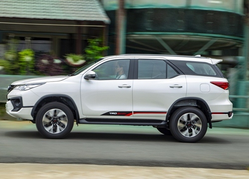 Toyota Việt Nam xuất xưởng chiếc xe thứ 500.000, "tái bản" Fortuner và "trình làng" phiên bản Fortuner 2019