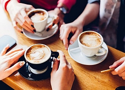 Uống nhiều đồ uống chứa caffeine có thể "kích hoạt" chứng đau nửa đầu