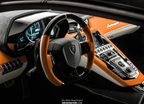 Để tùy chỉnh nội thất của chiếc Lamborghini Aventador, chủ xe phải tốn thêm gần 1 tỷ VNĐ