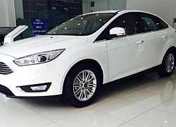 Ford Focus giảm giá sốc, quyết chiến Mazda 3, Kia Cerato 2019