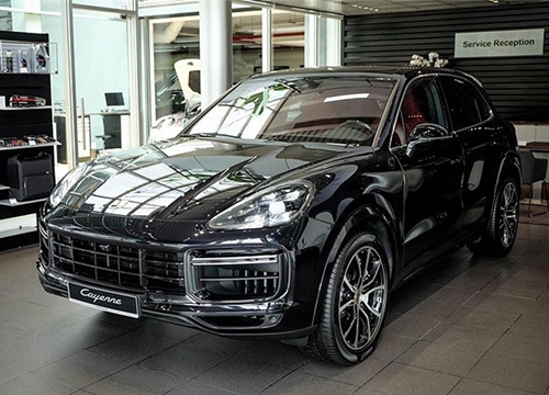 Porsche Cayenne Turbo mới hơn 9 tỷ đồng tại Việt Nam