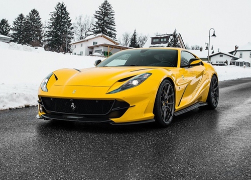 Siêu xe Ferrari 812 Superfast độ huyền bí đẹp hơn