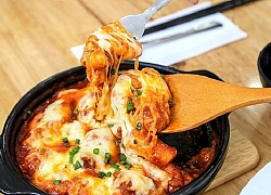 Tự làm Tokbokki phô mai Hàn Quốc siêu ngon tại nhà