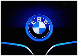 Đích thân BMW giải thích ý nghĩa đằng sau logo: Không phải cánh quạt như mọi người nghĩ