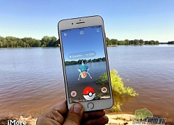 Fan cứng chính hiệu dừng xe khẩn cấp, bật 8 điện thoại cùng lúc chỉ để... cày Pokemon Go