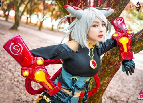 Liên Quân Mobile "gạ" game thủ mua tướng mới bằng bộ ảnh cosplay Qi cực chất