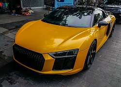 Audi R8 V10 Plus tái xuất trên phố Sài Gòn với màu "áo" mới