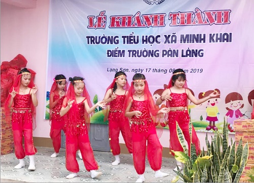 "Câu lạc bộ Anh em 108" quyên góp xây trường học ở Lạng Sơn