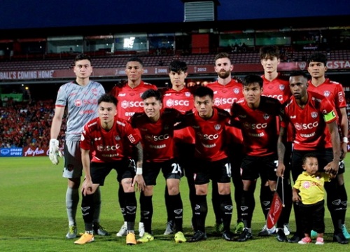 Muangthong United - PTT Rayong: Văn Lâm gây họa, ngược dòng khó tin