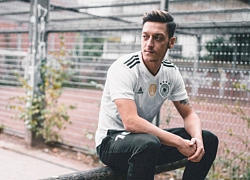 Nỗi khổ của Mesut Oezil