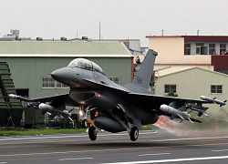 Tổng thống Trump lên tiếng lý giải việc bán 66 chiến đấu cơ F-16 cho Đài Loan