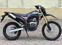 Cận cảnh &#8220;cào cào phố&#8221; Honda CRF150 phiên bản Extreme Black tại Việt Nam