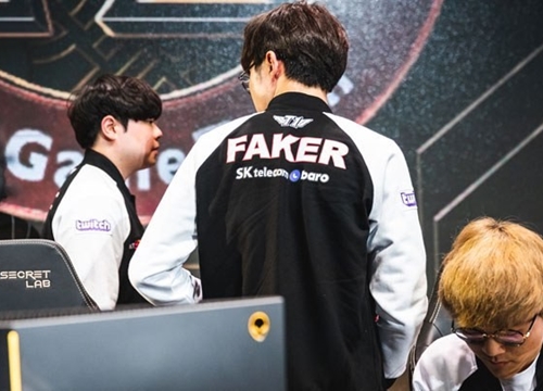 Faker: "Chúng tôi không muốn có vị trí quá cao ở vòng bảng vì sợ bị thui chột"