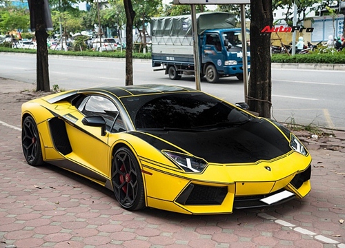 Lamborghini Aventador LP700-4 chính hãng nâng cấp bộ ống xả giá ngang Kia Morning