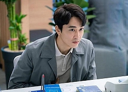 Song Seung Hun tái xuất màn ảnh nhỏ, hé lộ những thước phim hài hước đóng cặp cùng bạn gái Lee Kwang Soo