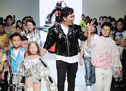 Ivan Trần mang đĩa bay cùng 'binh đoàn' mẫu nhí đổ bộ Vietnam Junior Fashion Week