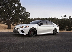 Toyota Camry TRD 2020 có giá chưa đến 750 triệu đồng tại Mỹ