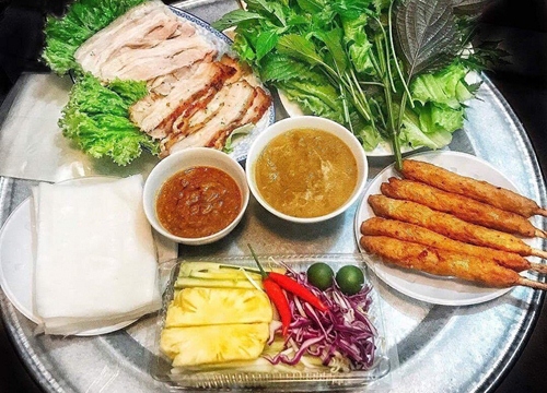 Bánh tráng cuốn thịt heo và 5 món ăn không thể bỏ lỡ ở Đà Nẵng