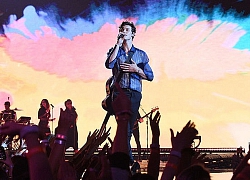 Bị chỉ trích vì thái độ hờ hững trước màn trình diễn của Shawn Mendes tại MTV VMAs 2019, Halsey nói gì?