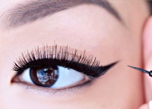 Bí quyết kẻ mắt đẹp cho lớp make up của nàng thêm hoàn hảo