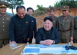 Em gái Kim Jong-un lần đầu hộ tống anh trai tới bãi thử vũ khí