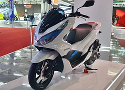 Rò rỉ Honda PCX 150 mới, so găng gay cấn với Yamaha NMax 155