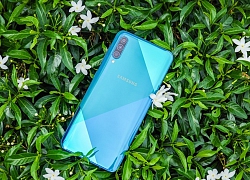 Trên tay nhanh Galaxy A50s tại Việt Nam: Bản nâng cấp của 'huyền thoại' Galaxy A50!