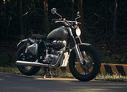 Ấn tượng với mô tô giá rẻ Royal Enfield Classic 500 độ scrambler cực "chất" tại Hà Nội