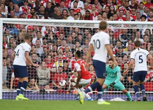 Arsenal Tottenham cống hiến mãn nhãn: Hai HLV "phiêu" theo trận đấu