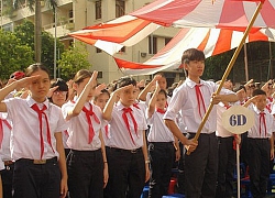 Giáo viên phải hát Quốc ca trong Lễ khai giảng