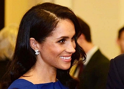 Vì sao Công nương Meghan, Kate không đeo kim cương trước 6h tối?