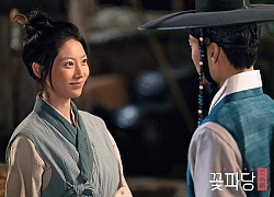 Gong Seung Yeon tiết lộ lý do tham gia bộ phim 'Biệt đội hoa hòe: Trung tâm mai mối Joseon' cùng dàn mỹ nam 'đẹp hơn hoa'