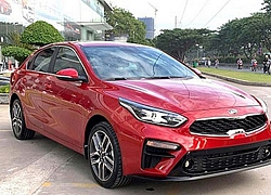 Kia Cerato 2019 giảm giá mạnh trong tháng 9, đe nẹt Mazda 3