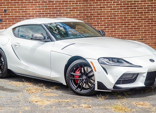 Mua được Toyota Supra đợt đầu, chủ nhân mở đấu giá với hi vọng kiếm lời 'khủng'