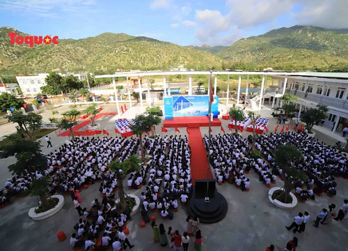 Ninh Thuận: Thầy trò trường THCS THPT Đặng Chí Thanh bước vào năm học mới trong ngôi trường khang trang, hiện đại