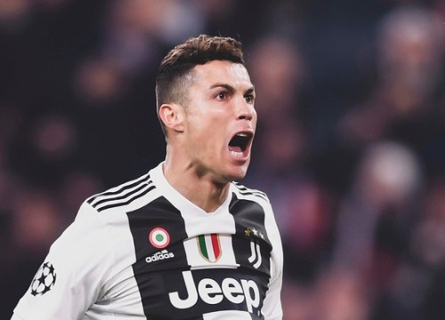 Ronaldo gây ngạc nhiên với tốc độ ở tuổi 34