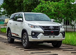 Toyota Việt Nam tăng ưu đãi cho xe lắp ráp, Toyota Fortuner, Innova và Altis giảm giá đến hơn 60 triệu đồng