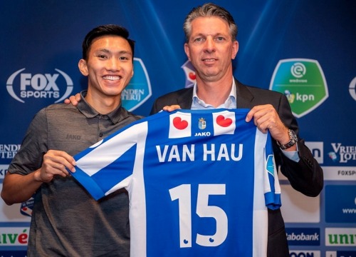 Văn Hậu cập bến SC Heerenveen, người phiên dịch tại Hà Lan chia sẻ điều này!