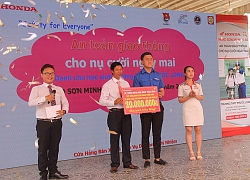 Hướng dẫn tham gia giao thông an toàn cho 800 học sinh