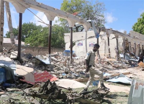 Phiến quân al-Shabaab tấn công căn cứ quân sự Mỹ tại Somalia