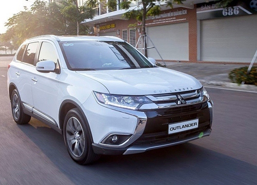 Bảng giá xe Mitsubishi tháng 9/2019: Mitsubishi Outlander ưu đãi 71 triệu đồng