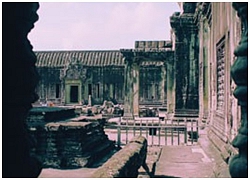 Chạm vào trái tim Angkor