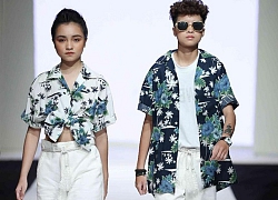 Chị em sinh đôi 'khuấy đảo' sàn Runway tại Vietnam Junior Fashion Week