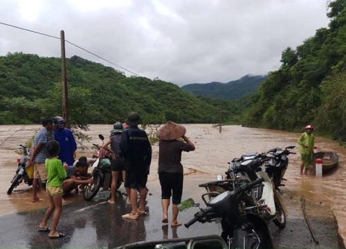 Miền Trung nơm nớp trước "bom nước" thủy điện