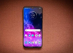 Motorola trở lại cuộc đua smartphone cao cấp