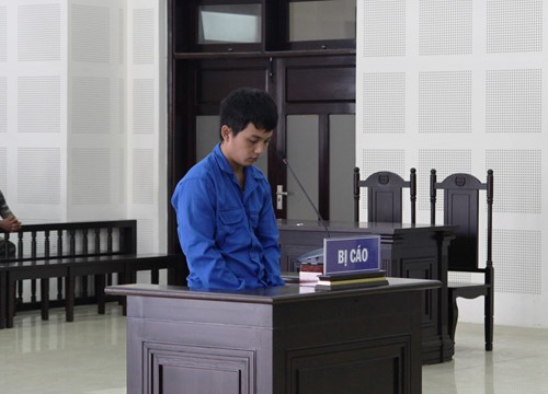 'Người vận chuyển' ma túy để trừ nợ lãnh 17 năm tù