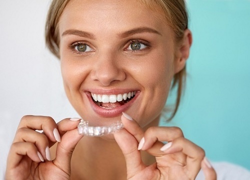 Nướu bị sưng có thể là do 8 lý do không ngờ